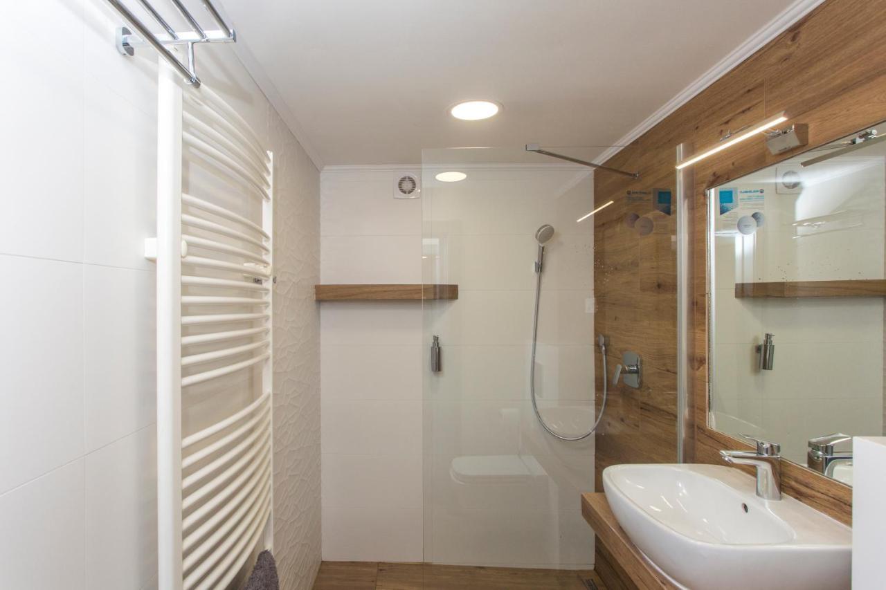 Guesthouse Yes In Bodice Dış mekan fotoğraf