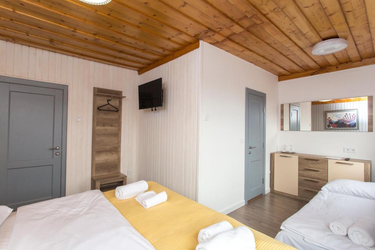 Guesthouse Yes In Bodice Dış mekan fotoğraf